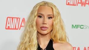 Iggy Azalea Biography, Wiki, Age, Height, Husband, Son, Net Worth, Awards