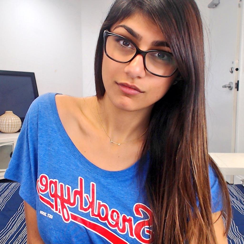 Mia Khalifa Biography, Age, Height, Net Worth, Boyfriend, Videos, and More